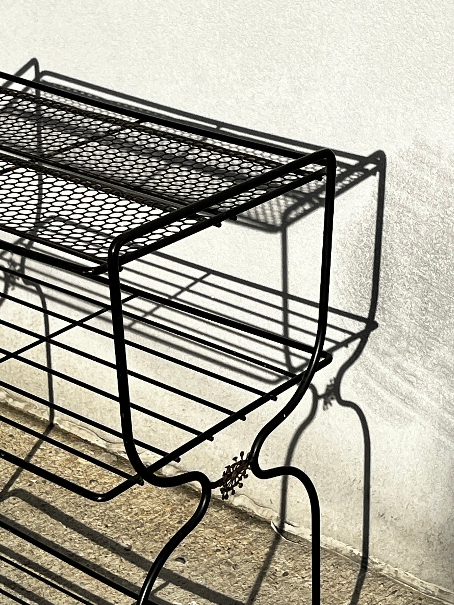 Black Metal LP Rack/ Plant Stand