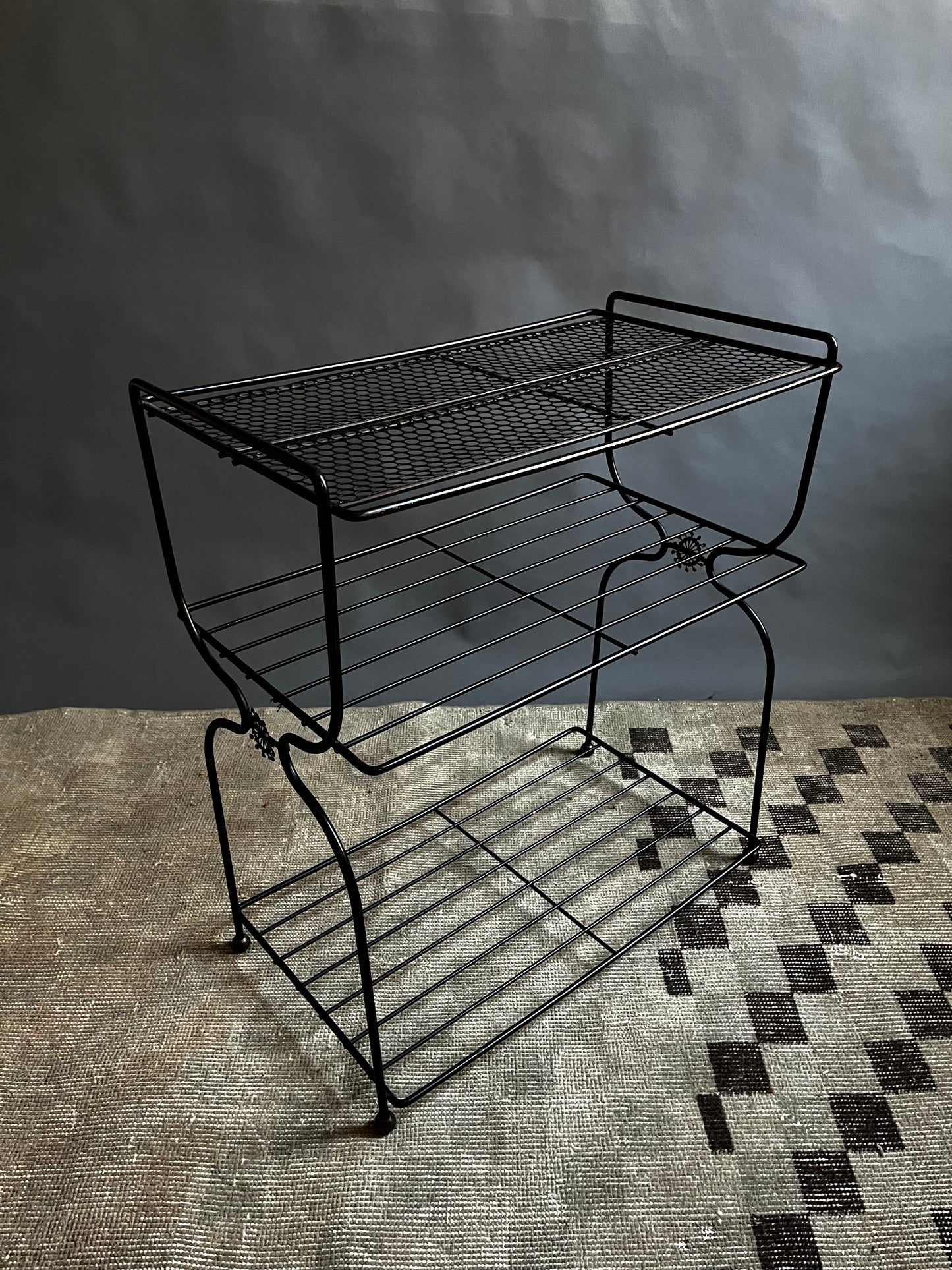 Black Metal LP Rack/ Plant Stand