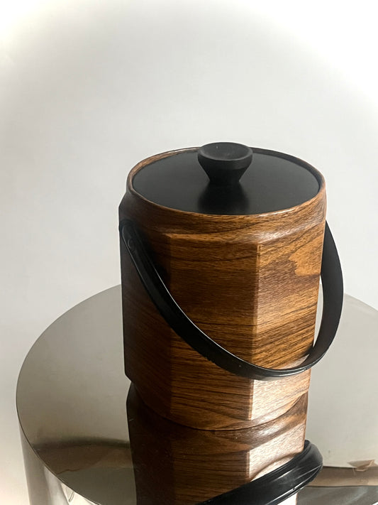 Vinyl Woodgrain Ice Bucket
