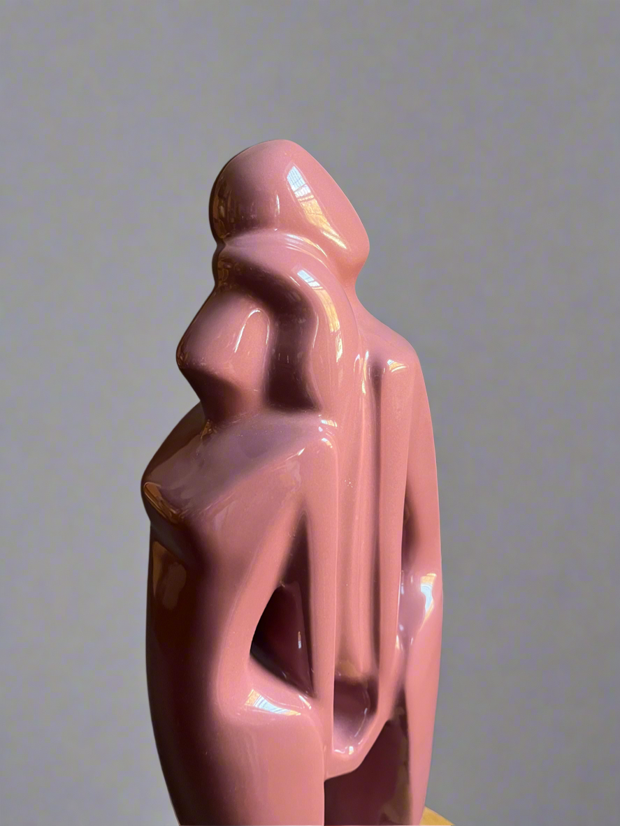 Haeger Mauve Lovers Statue
