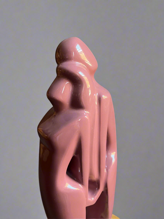 Haeger Mauve Lovers Statue