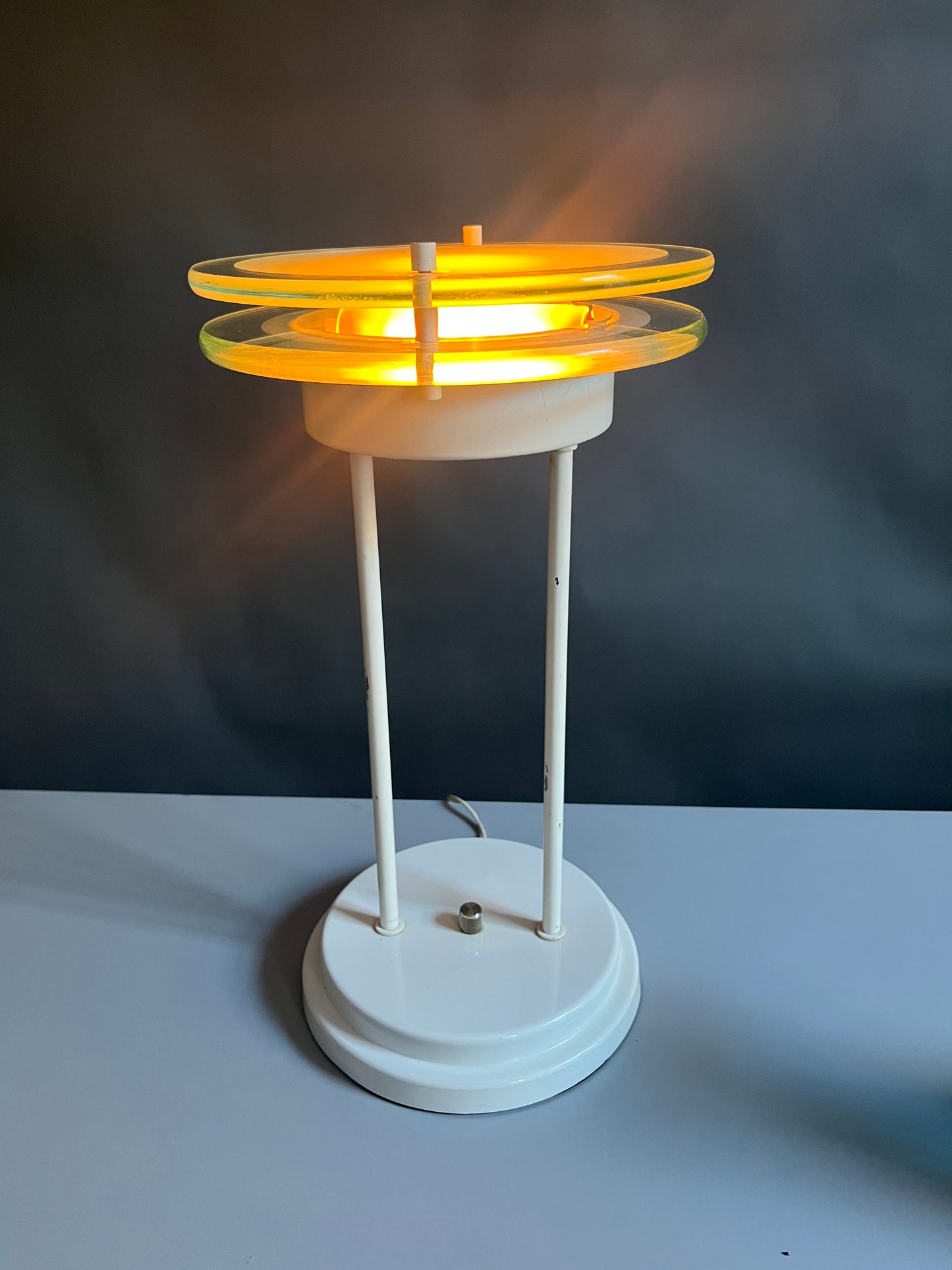 Memphis-Style UFO Table Lamp | 80s–90s Postmodern Stacked Glass