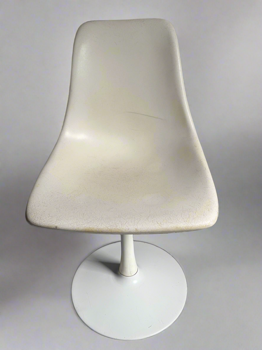 MCM Fiberglass Tulip Swivel Chair