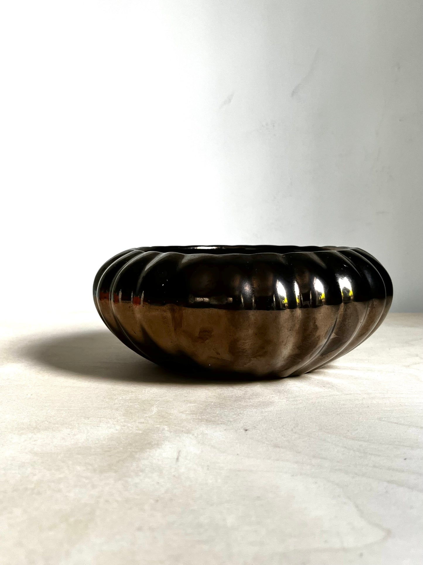 1990s Haeger Ribbed Ceramic Planter | Metallic Bronze Black Bowl