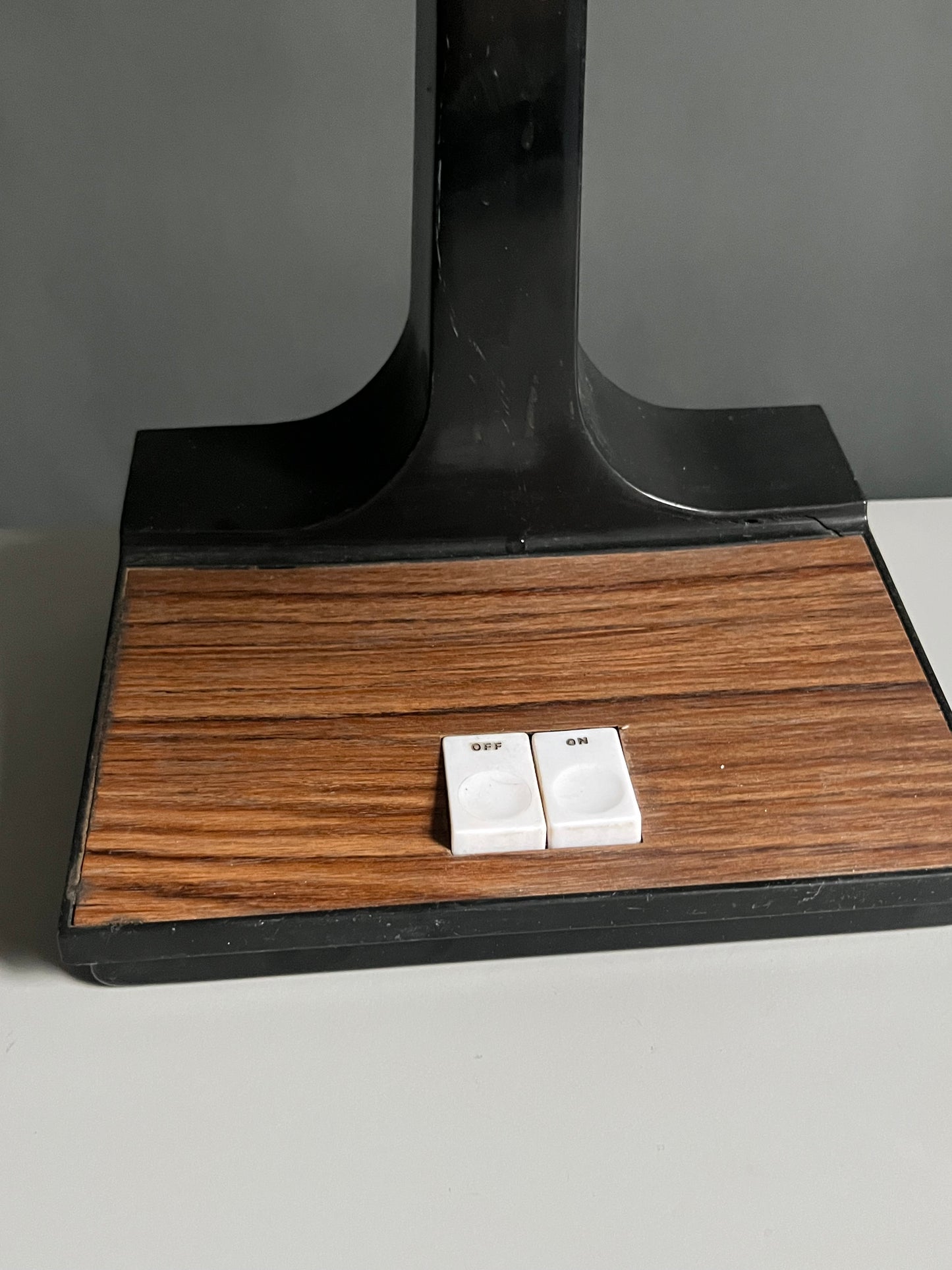 Black Gooseneck Desk Lamp with Woodgrain Base