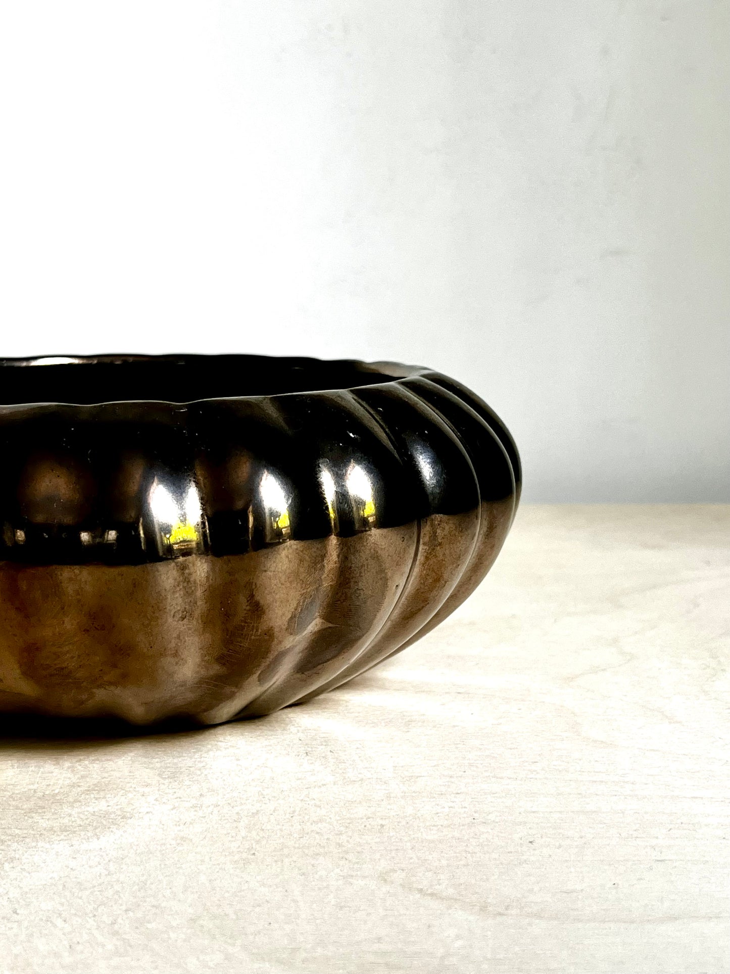 1990s Haeger Ribbed Ceramic Planter | Metallic Bronze Black Bowl