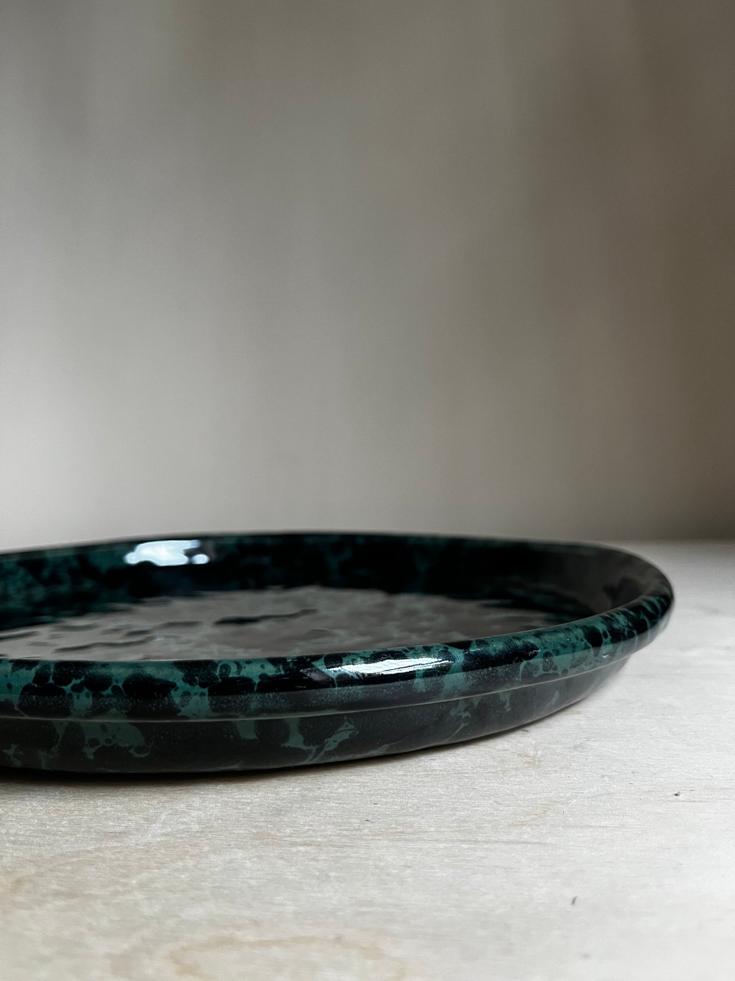 1959 Bennington Pottery Teal & Black Spongeware Platter