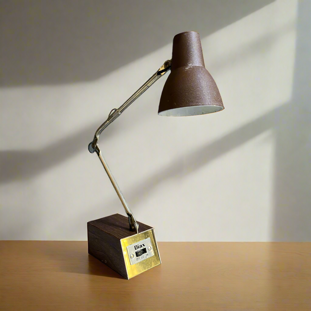 MCM Diax Tensor Lamp