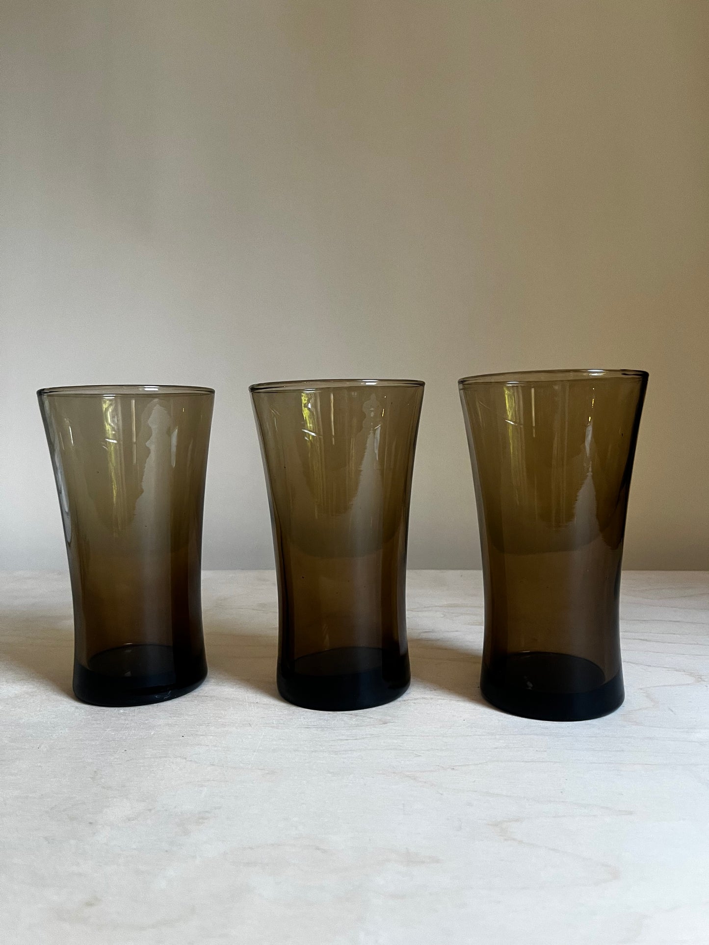 1970s Smoky Brown Hourglass Highball Glasses | Set of 3
