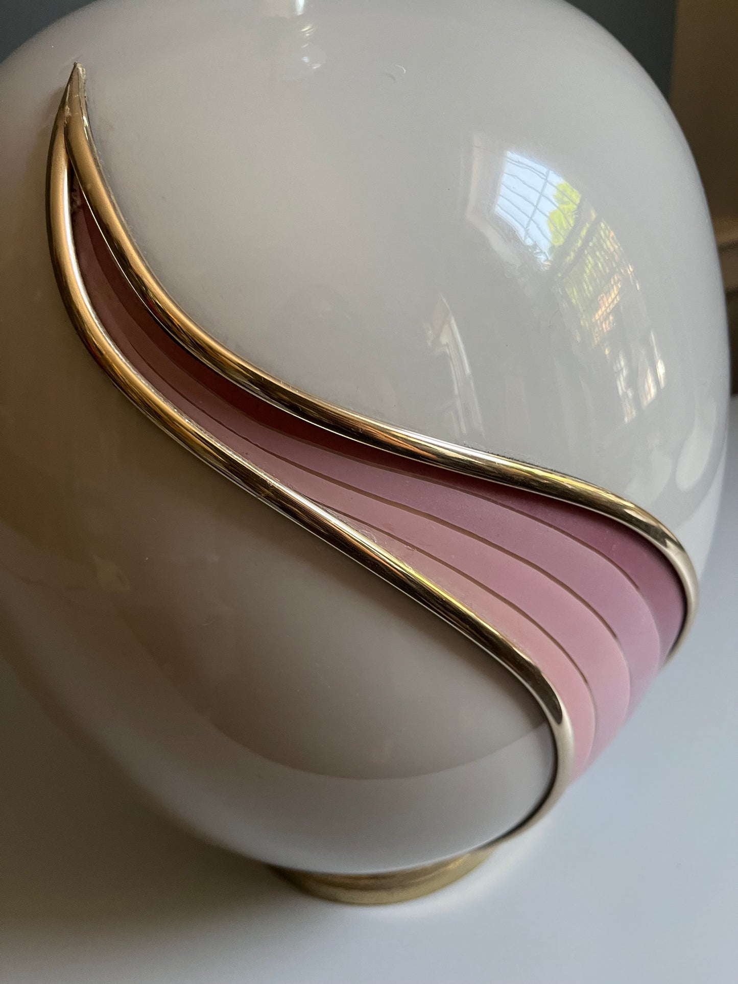 Glass Lamp with Pink Wave Detail