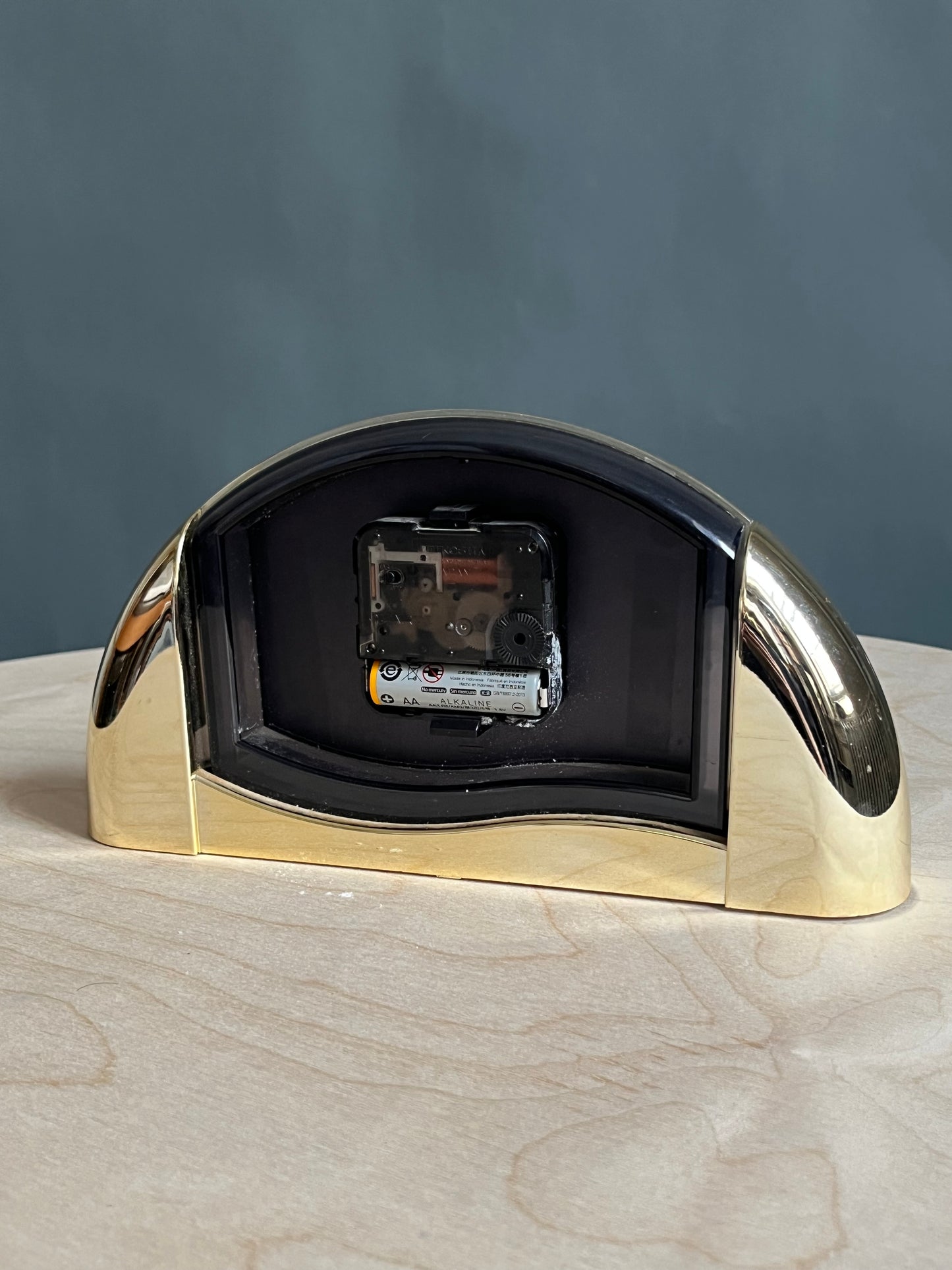 Gold Lorus Postmodern Mantel Clock