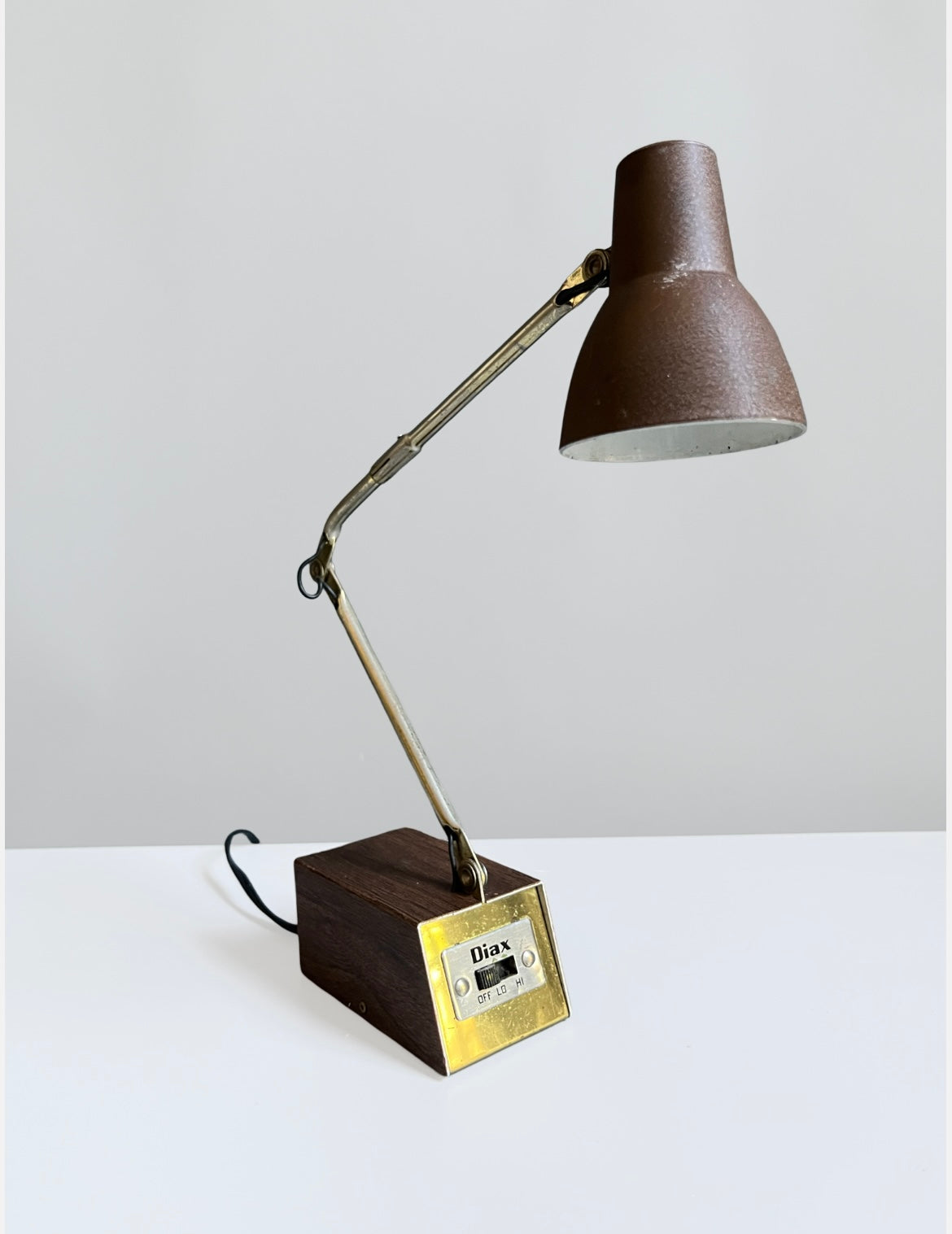 MCM Diax Tensor Lamp