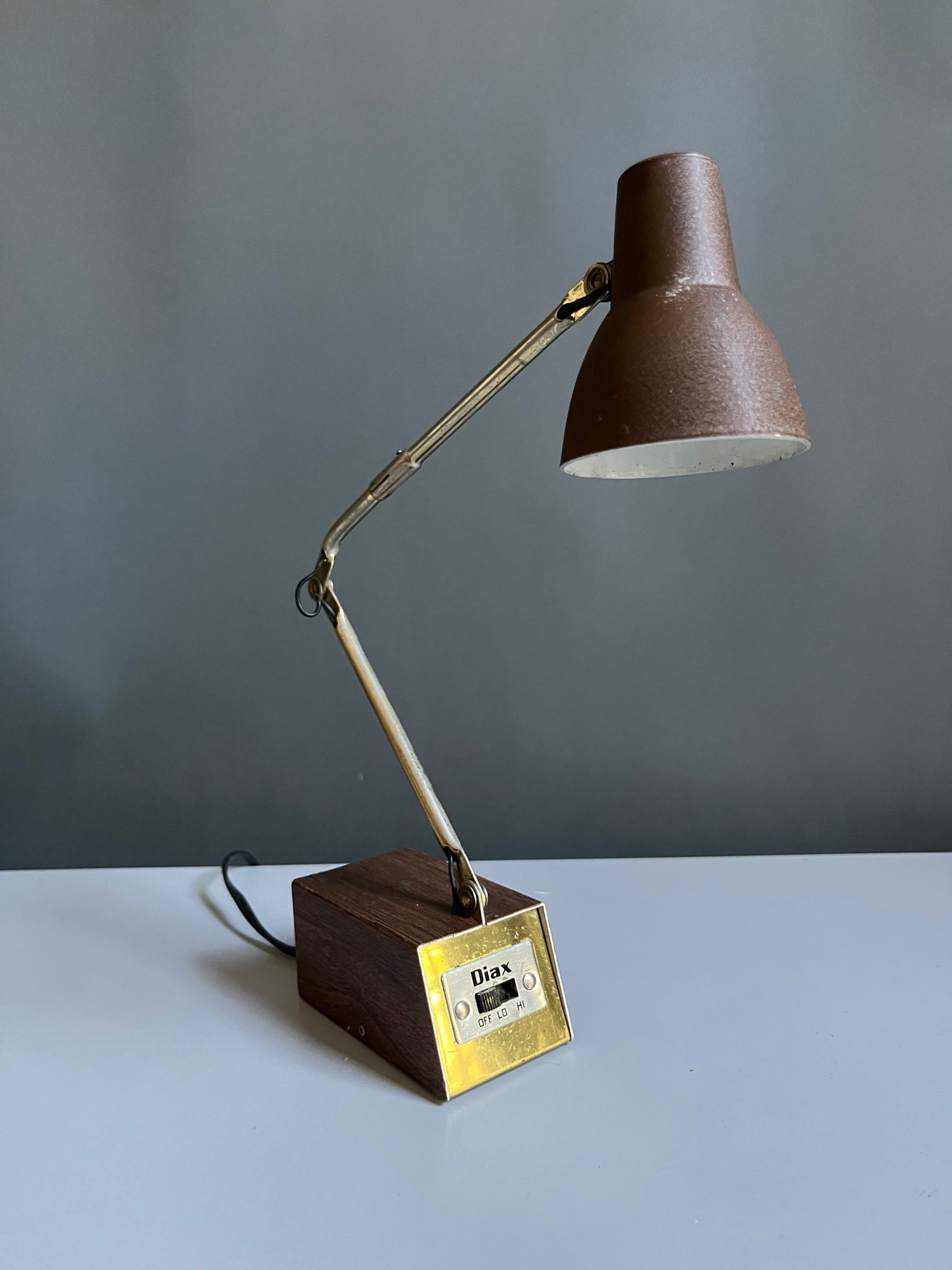 MCM Diax Tensor Lamp