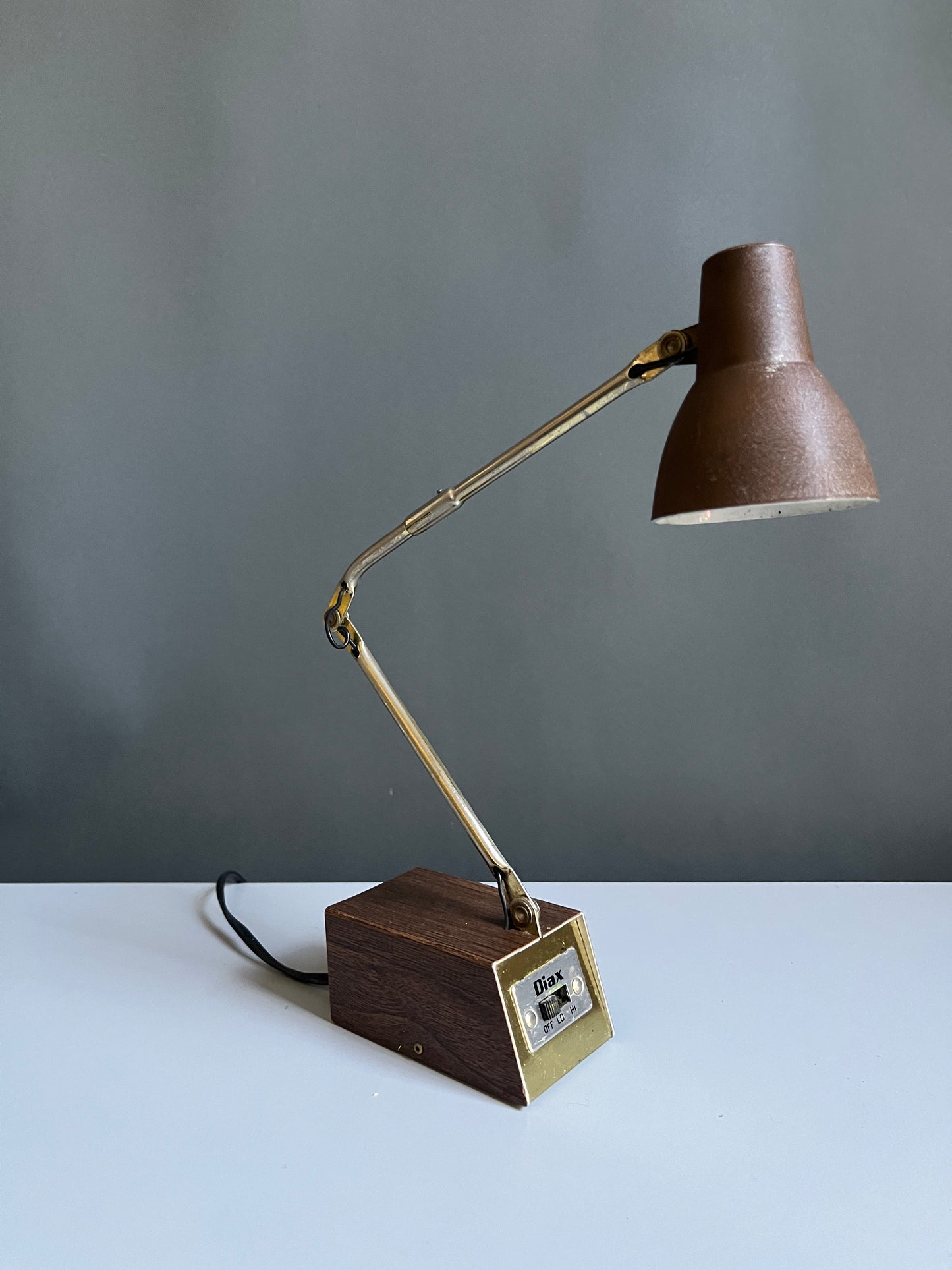 MCM Diax Tensor Lamp