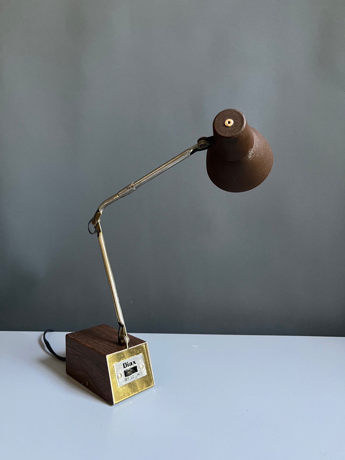 MCM Diax Tensor Lamp